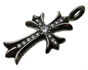 CHROME HEARTS TINY FAT CROSS PENDANT Nn[c@^Cj[@t@bgNX@y_g@pF_C@Vo[