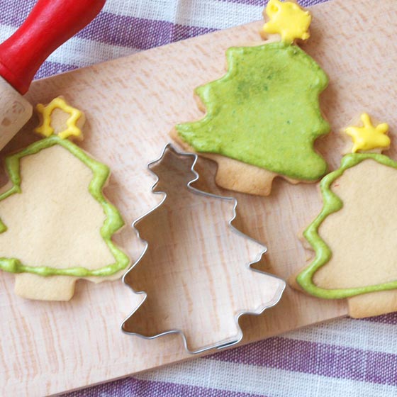 ドイツのかわいいクッキー型 クリスマスパーティーのお菓子作りに クッキー型 クリスマス かわいい クッキーカッター ギフト スタッダー メール便対象品 安売り ドイツ Stadter クリスマスツリー