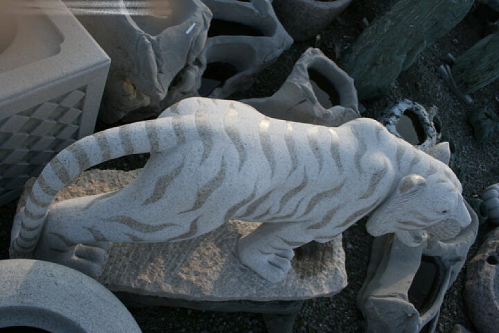 楽天市場】虎の石彫刻品(大) 6尺 【錆び石】【左向】玄関などに飾って 