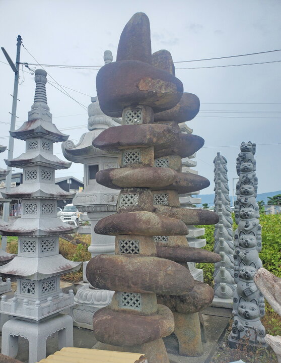 楽天市場】自然玉石五重塔（10尺）高さ約3メートル10灯篭 五重塔  