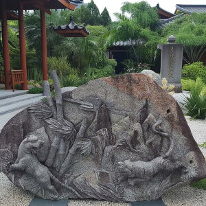 虎屏風御影石(玉石)で出来た虎の浮き彫りをほどこした存在感あふれる屏風です!!