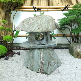 楽天市場】 自然石灯篭(水岩石・青石etc) : 小さな石屋さん