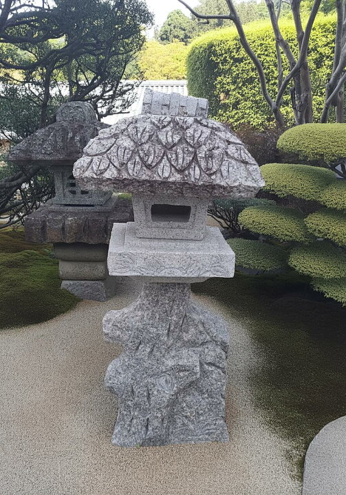 楽天市場】【重量物商品】【営業所止め】草屋灯篭［御影］【BIGサイズ 