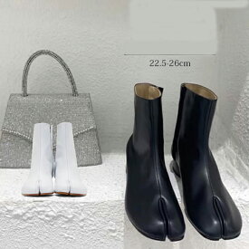 ★楽天1位★足袋ブーツ ブーツ レディース ショートブーツ 黒 白 足袋シューズ 足袋 ローヒール ストレッチブーツ 歩きやすい 疲れない ソックスブーツ タビ タビブーツ シルバー シューズ 楽ちん 秋冬 春 大きいサイズ 歩きやすい 疲れにくい 大人 上品