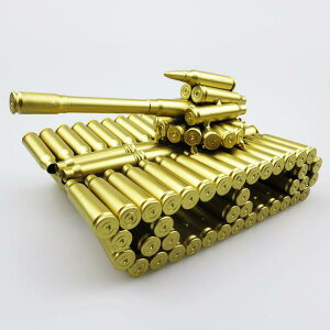 組み立てられた戦車モデル車両像家の装飾の装飾品
