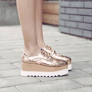 yzȂꊴ [h N[ K[[ u[  l 킢 |CebhgD  V[Y [t@[ fB[X