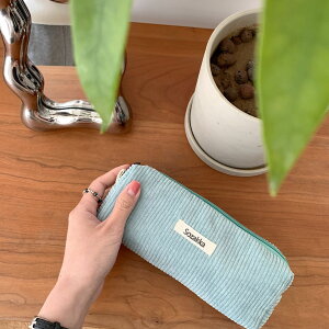 コーデュロイ ペンケース くすみカラー 韓国 かわいい 女子 オシャレ 大容量 シンプル 文具 おしゃれ 可愛い スリムポーチ 大学生 中学生 ブラシケース 女性 子供 コーデュロイペンケース レ