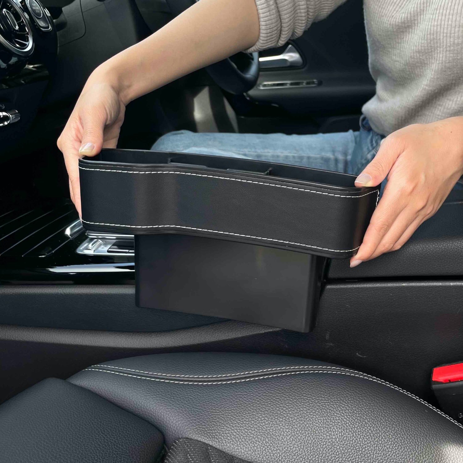車用 サイド収納ボックス シートポケット、2USBポートサイドトレイ 収納ボックス、コンソール カップホルダー 座席 隙間 用 差し込みタイ