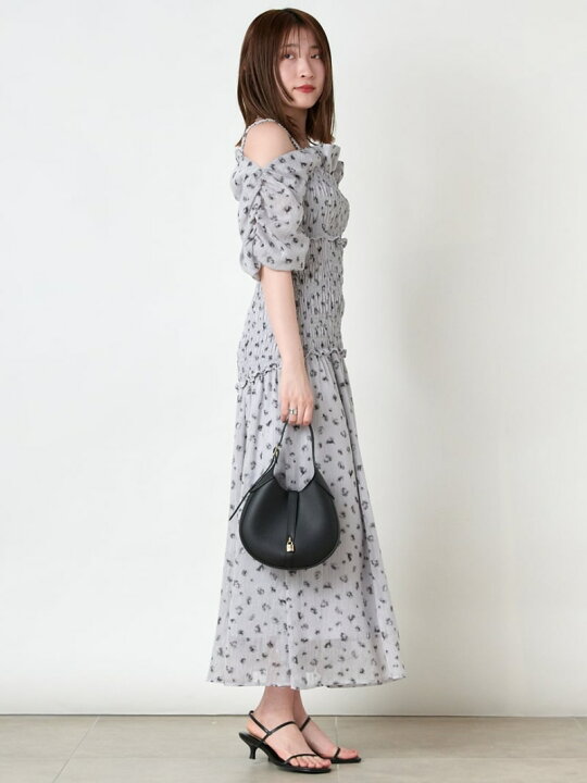 楽天市場】【SALE／50%OFF】フリルオフショルシャーリングワンピース 