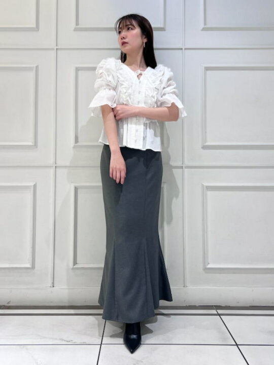 楽天市場】【SALE／50%OFF】デコルテスリットフリルブラウス SNIDEL 
