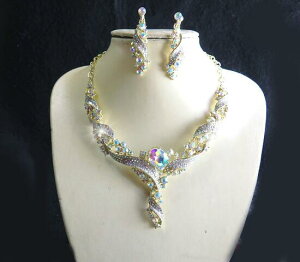 WG[G[XPS[hƃC{[̃Xg[rW[lbNXCOZbgtH[} Xe[W p[eB[uC_ɂIyF̓z