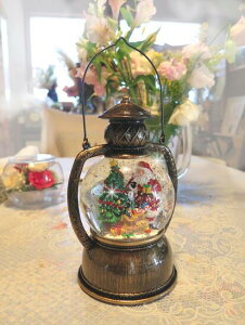 t@^W[ȃLL^^Xm[h[e[uVfANX}XʂT^N[XƂ݂̖؃Xg[[ق̂ȃvɏƂ炳鐹LED̃S[h̐̒g