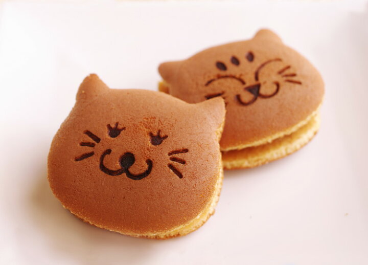 楽天市場 和菓子 猫どら焼き白あん入り単品 どらやき 福ねこ ミケネコ 可愛い 動物 白あん お祝い 内祝い お歳暮 プチギフト 贈り物 お菓子 お取り寄せスイーツ 差し入れ お返し お土産 手土産 猫の日 引菓子 プレゼント あわ家惣兵衛オンラインショップ