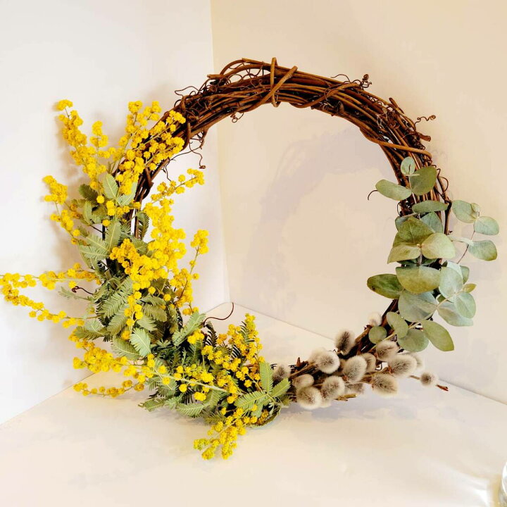 楽天市場 ミモザ リース スワッグ 人気 玄関 インスタグラム インスタ映え リーズナブル リース注目 ミモザ お得 オススメ トレンド クリスマス プチギフト プレゼント ミモザ 大粒 ドライフラワー リース ウェルカムスペース 玄関 ハッピーウーマン 即日発送 So