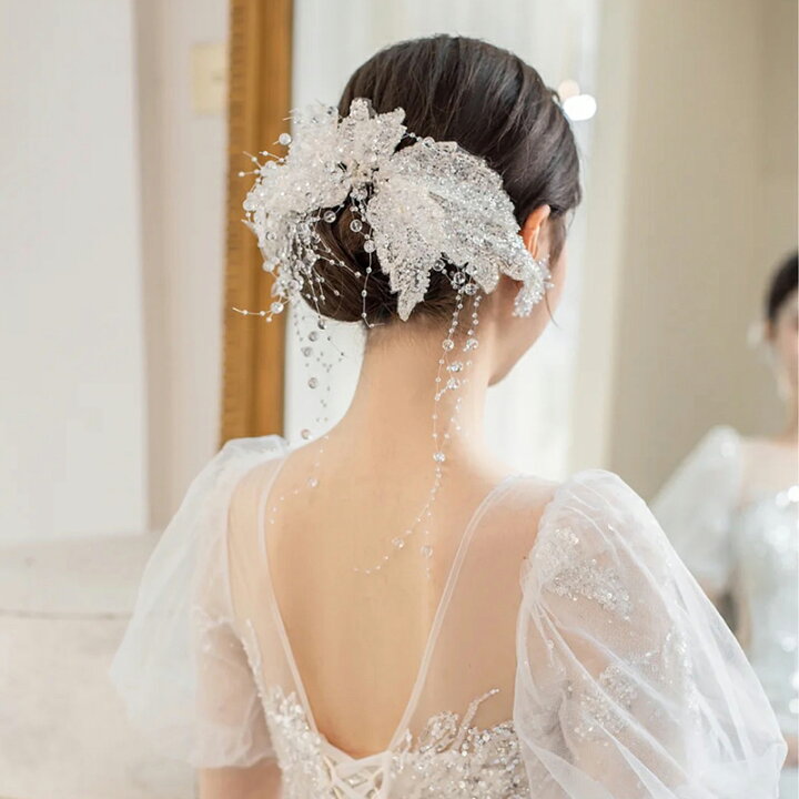 ウエディング 花嫁 ヘッドドレス ヘアコーム ヘアアクセサリー 結婚式 髪飾り イヤリング アクセサリー エレガント 新婦 ギフト 楽天市場】即納 ウェディング小物 ウェディングヘッドドレス ウエディングヘアアクセサリー リボン ビーズ ヘッドコサージュ 前撮り 結婚式 二次会  披露宴 花嫁 ブライダル 演奏会 発表会 ウェディングアクセサリー パーティー 前撮り 後撮り 華や 白 ホワイト クリスタル ...