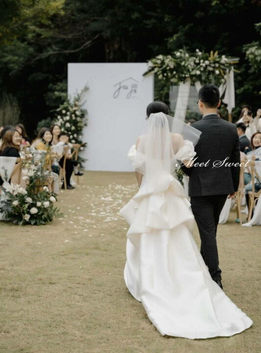 楽天市場】ウェディングドレス ウエディングドレス 二次会ドレス 結婚  