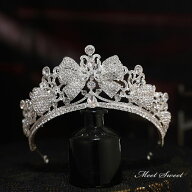 ティアラ クラウン ウエディングヘッドドレス 王冠 ウェディングヘアアクセサリー 花嫁小物 結婚式 披露…
