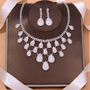 yP5{BLACK FRIDAYzEFfBOlbNX sAX Zbg ANZT[ OB  񎟉 \ t p[eB[ ԉŏ I EGfBOlbNX S[WX u