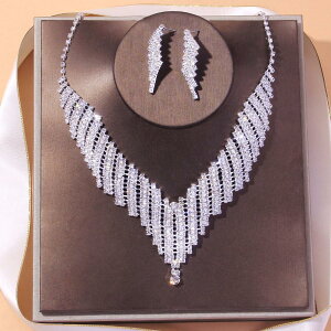 yP5{BLACK FRIDAYzEFfBOlbNX sAX Zbg ANZT[ OB  񎟉 \ t p[eB[ ԉŏ I EGfBOlbNX Xe[W uC