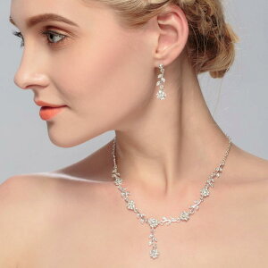 yP5{BLACK FRIDAYzEFfBOlbNX sAX Zbg ANZT[ OB  񎟉 \ t uC_ p[eB[ ԉŏ I EGfBOlbNX u