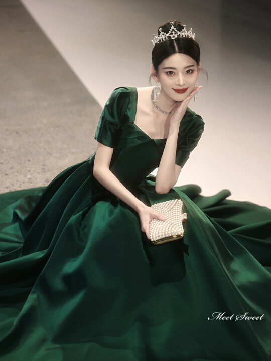 カラードレス グリーン サテン オフショルダー 蝶柄 ウェディング  