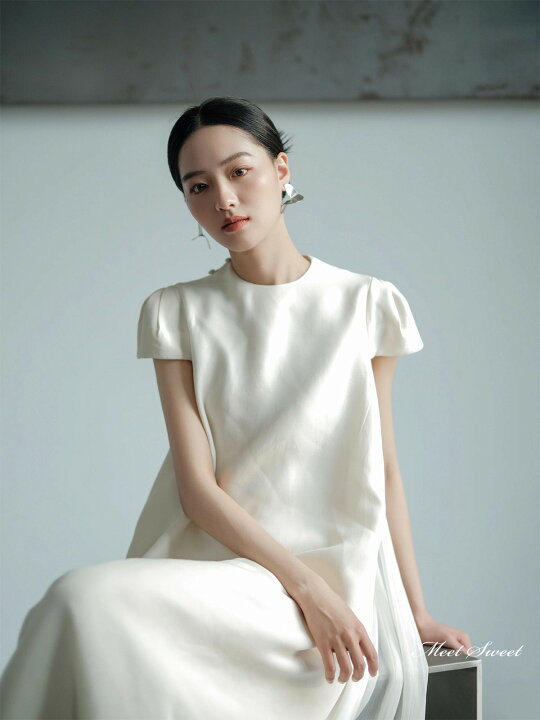 韓国 前撮り 結婚式 二次会 フォト ウエディングドレス 袖ありVネック 