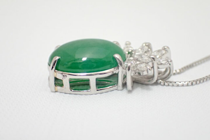楽天市場】ペンダントネックレス PT900/K18WG ヒスイ6.25ct D0.390ct 