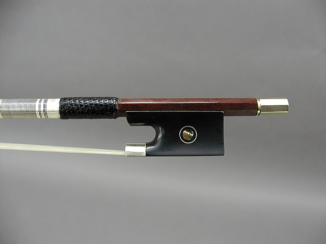 分数バイオリン弓 フェルナンブコ Model 2