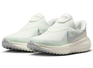 �ySALE�z�yNIKE�zHQ2415-103 Ws Revolution 8 EASYON WHITE/SILVER �i�C�L ���{�����[�V���� �C�[�W�[ �I�� �X���b�|�� �n���Y�t���[ �z���C�g/�V���o�[ ��l�C �E�B�����Y�V���[�Y �X�j�[�J�[