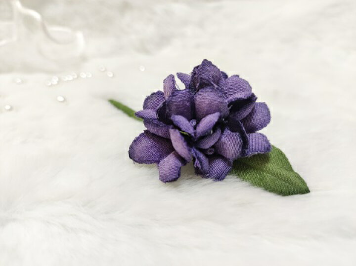 シルク100 手作りの美しい染色 ちりめん染花 コサージュ 小さなあじさい 紫
