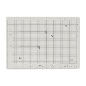 PLUS(プラス) プラス カッターマット 両面 A4 230×320mm ライトグレー 48-570 送料無料