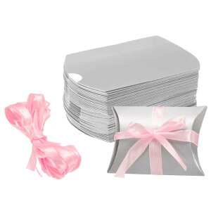 50個 枕型ボックス 3.5 x 2.8 x 1" リボン付きギフトボックス プレゼント用紙あめフェイバーボックス ギフトラップ ウェディング バースデーパーティー用 シルバートーン