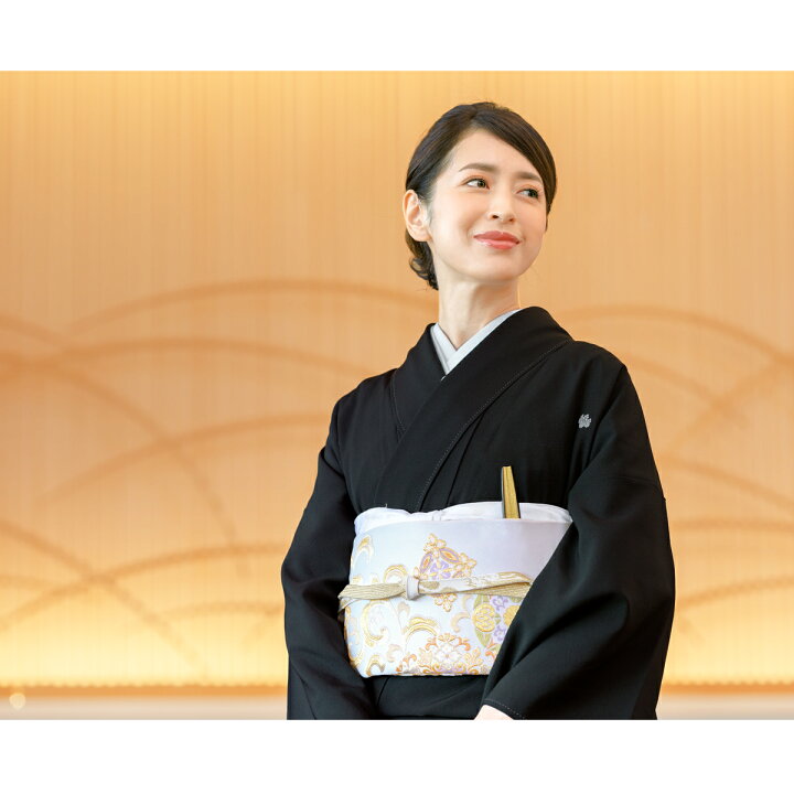 楽天市場 4 9 00 最大 Off レンタル 黒留袖 レンタル フルセット 正絹 結婚式 着物 黒 ブラック 鏡 鳳凰 花尽くし 五つ紋 母親 仲人 親族 礼装 正装 着物セット 黒留袖セット フォーマル 往復送料無料 貸衣裳soubien