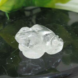 【Happyアイテム】水晶☆彫刻☆4種類☆選べる☆亀☆カエル☆うさぎ☆招き猫☆クリスタル☆簡易包装☆ポスト投函☆