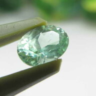 【天然石】バナジウムコーネルピン☆ルース☆0.54ct☆タンザニア☆鑑別済☆鑑賞☆コレクション☆動画あり