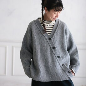 O.W.N 遊びゴコロなボタンのニット M/L/LL/3L/4L/5Lサイズ レディース/プルオーバー/Vネック/長袖/ウール混/毛混/アシンメトリー/トップス