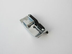 JUKI 1/4インチ押え 家庭用ミシン用 品番：40164071 【対応機種】HZL-G100/HZL-G200/HZL-G100B/HZL-X3000/HZL-V2000/HZL-G110M-B/HZL-B700/HZL-F600JP/HZL-F400JP/HZL-F300JP/HZL-FQ65/HZL-FQ45/HZL-F3000/HZL-VS200G/HZL-VS200P/HZL-VS200S/HZL-VS200V