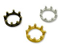 金属チャーム　王冠　K　10個入り　立体　リング　直径16.5mm　内径13mm　高6mm　(1149)