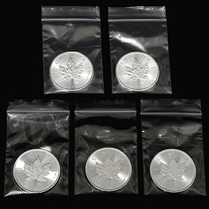 【純銀コイン　5枚セット】メイプル銀貨 1オンス×5枚　年代フリー カナダ王室造幣局発行 メープルリーフ クリアケース入り