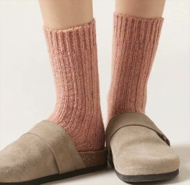 レディース レトロ風 靴下 ソックス デート ミディアム丈 ストレート スマート 編み込み 伸縮性 かわいい 大人可愛い きれいめ シンプル カジュアル 上品 おしゃれ お洒落 レトロ 大人女子 こなれ感 ラフ ラブリー キュート ガーリー 個性的 クール モード系