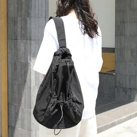 巾着バッグ バケットバッグ ナイロン クロスボディバッグ ユニセックス バッグ カバン レディース ショルダー 斜めがけ 肩がけ 大容量 多収納 便利 軽量 かわいい 大人可愛い シンプル カジュアル お洒落 かっこいい こなれ感 ラフ ボーイッシュ スポーティー デート