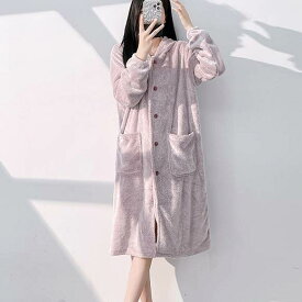 パジャマ ナイトウエア パジャマ ナイトガウン 長袖 フード付き 前開き ボタン 暖かい 厚手 ポケット ミディアム丈 収納 コンパクト 持ち運び 可愛い かわいい 大人可愛い きれいめ シンプル 上品 おしゃれ かっこいい レトロ ルーズ こなれ感 個性的 主役級 存在感