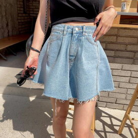 デニム ショートパンツ ハイウエスト ワンボタン フレア ポケット ワイドレッグ ルーズ レディース パンツ ボトムス ミニ ショート スリム ストリート かわいい シンプル カジュアル おしゃれ かっこいい こなれ感 ラフ マニッシュ ガーリー 個性的 抜け感 学生風