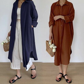 スリットネック レディース シャツ 前開き ミモレ 長袖 ドロップショルダー Vネック 襟付き オーバーサイズ かわいい 大人可愛い きれいめ シンプル カジュアル おしゃれ レトロ 都会的 クラシカル ナチュラル 無地 春 秋 ママ マタニティ デート お出かけ 旅行 公園