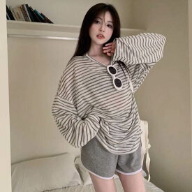 日焼け止めシャツ レディース トップス ロンT 長袖 ラウンドネック スリム 透け感 薄手 かわいい 大人可愛い きれいめ シンプル カジュアル おしゃれ かっこいい エキゾチック こなれ感 ラフ メンズライク マニッシュ ボーイッシュ スポーティー ガーリー ルーズ 個性的