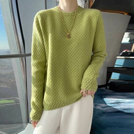 トップス セーター 長袖 ラウンドネック プルオーバー ミディアム丈 萌え袖 かわいい 可愛い 大人可愛い きれいめ シンプル 上品 レトロ おしゃれ かっこいい カジュアル レトロ こなれ感 個性的 主役級 存在感 抜け感 秋 冬 ベーシック ナチュラル フェミニン キュート