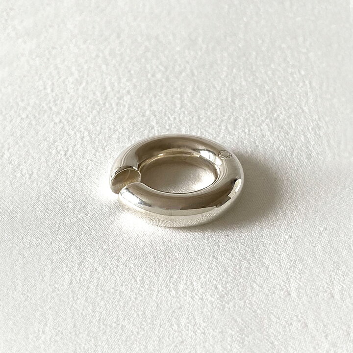 楽天市場】SASKIA DIEZ サスキアディーツ サスキアディツ サスキアディッツ SILVER BOLD EARCUFF 530031 SILVER シルバー ボールド イヤーカフ 銀色 大ぶり レディース メンズ 片耳用 : Sparkle 楽天市場店 楽天市場】SASKIA DIEZ サスキアディーツ サスキアディツ サスキアディッツ SILVER BOLD EARCUFF 530031 SILVER シルバー ボールド イヤーカフ 銀色 大ぶり レディース メンズ 片耳用 : Sparkle 楽天市場店