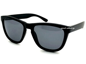 CLASSIC PORALIZED WELLINGTON SUNGLASSiNVbNΌEFgTOXjBLACK × SMOKE  X[NY oCJ[VF[h Z X|[c ^] c[O AEghA ނ Xg[
