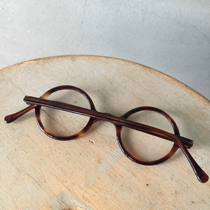 50 s FRANCE Lloyd Frame ロイド メガネフレーム Tortoise ヴィンテージ眼鏡ビンテージめがね デッドストックnosトートイズべっ甲デミカラー鼈甲べっこう丸メガネ丸眼鏡丸型ラウンドヴィンテージビンテージセルフレームレトロフランス SPEED ADDICT 店