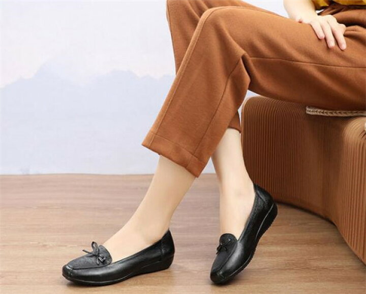 楽天市場 送料無料 ローファー パンプス フラットシューズ 靴 モカシン ママシューズ コンフォートシューズ 靴 女性用 女性 ローファー リボン付き シューズ レディース靴 秋 大きいサイズ ぺたんこ 歩きやすい 大人可愛い 痛くない 旅行 靴 ママ 柔らかい ゆったり